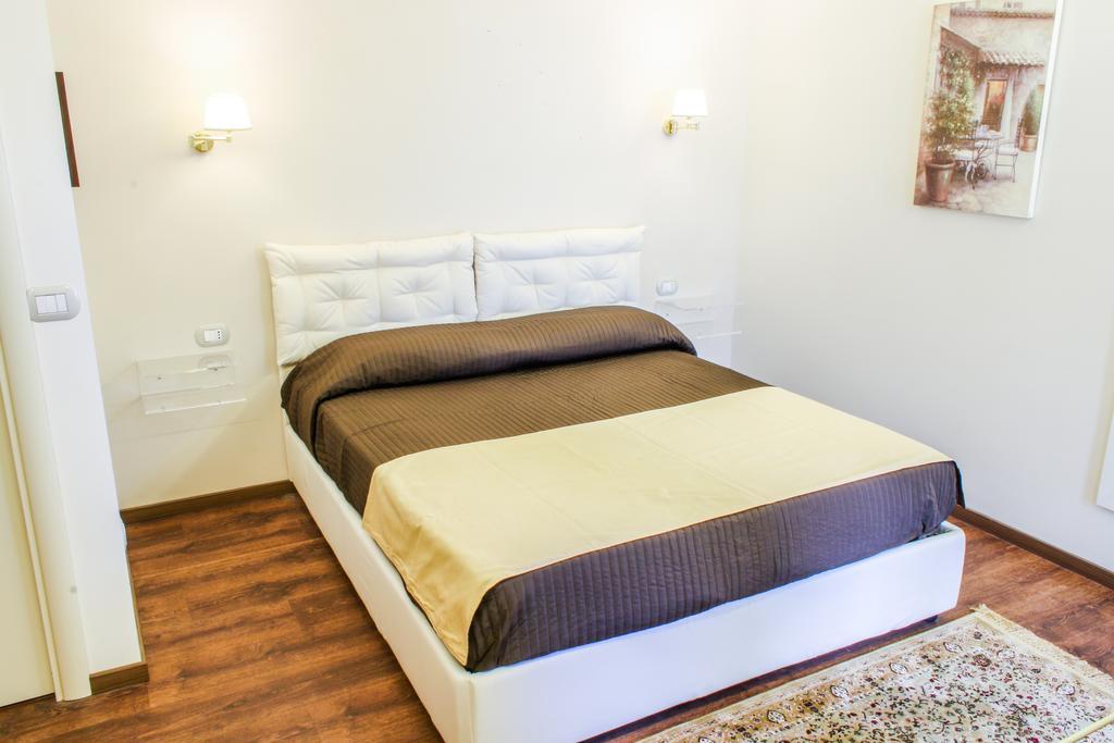 96 Guest House Reggio di Calabria Cameră foto